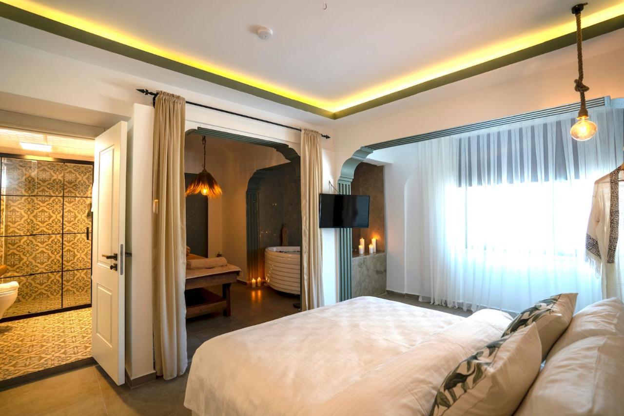 Liman Hotel Guemuesluek - Adult Only Bodrum Bagian luar foto