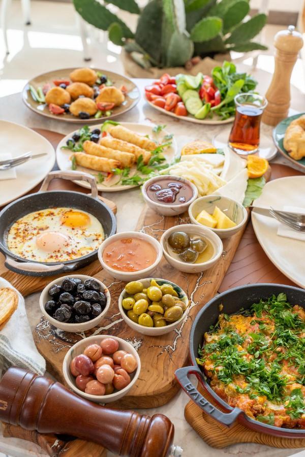 Liman Hotel Guemuesluek - Adult Only Bodrum Bagian luar foto