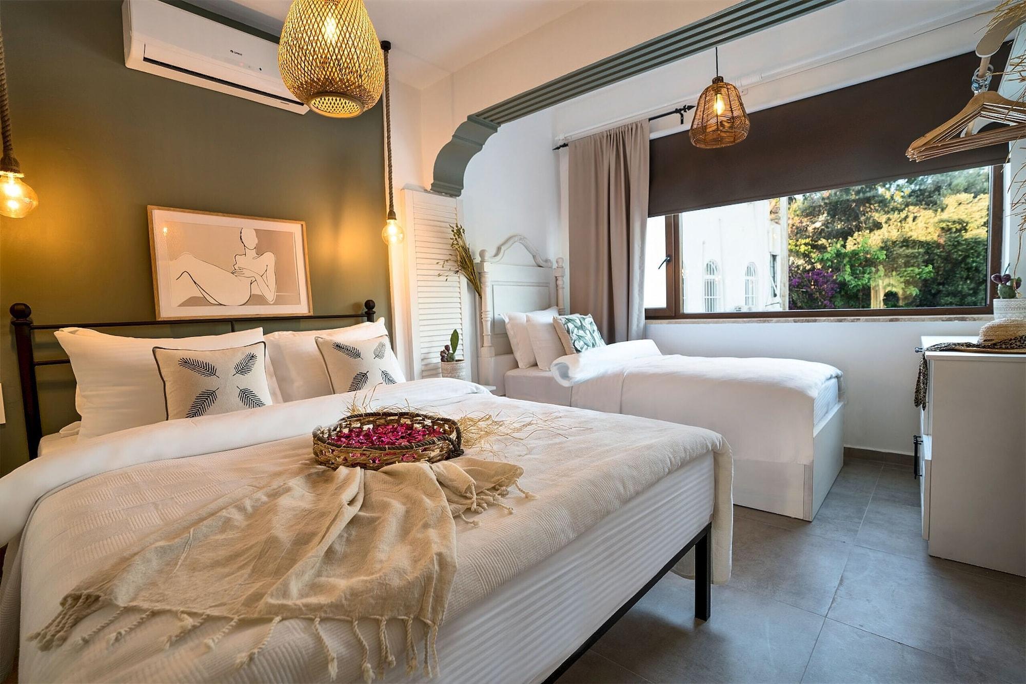 Liman Hotel Guemuesluek - Adult Only Bodrum Bagian luar foto