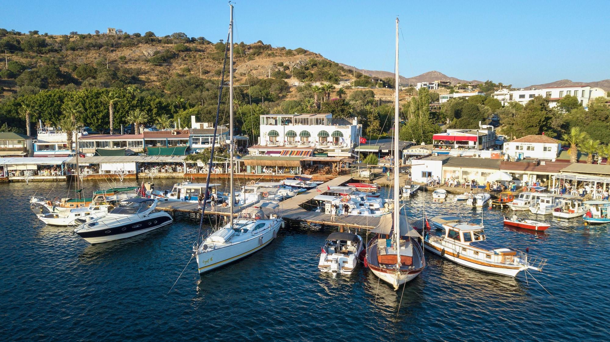 Liman Hotel Guemuesluek - Adult Only Bodrum Bagian luar foto