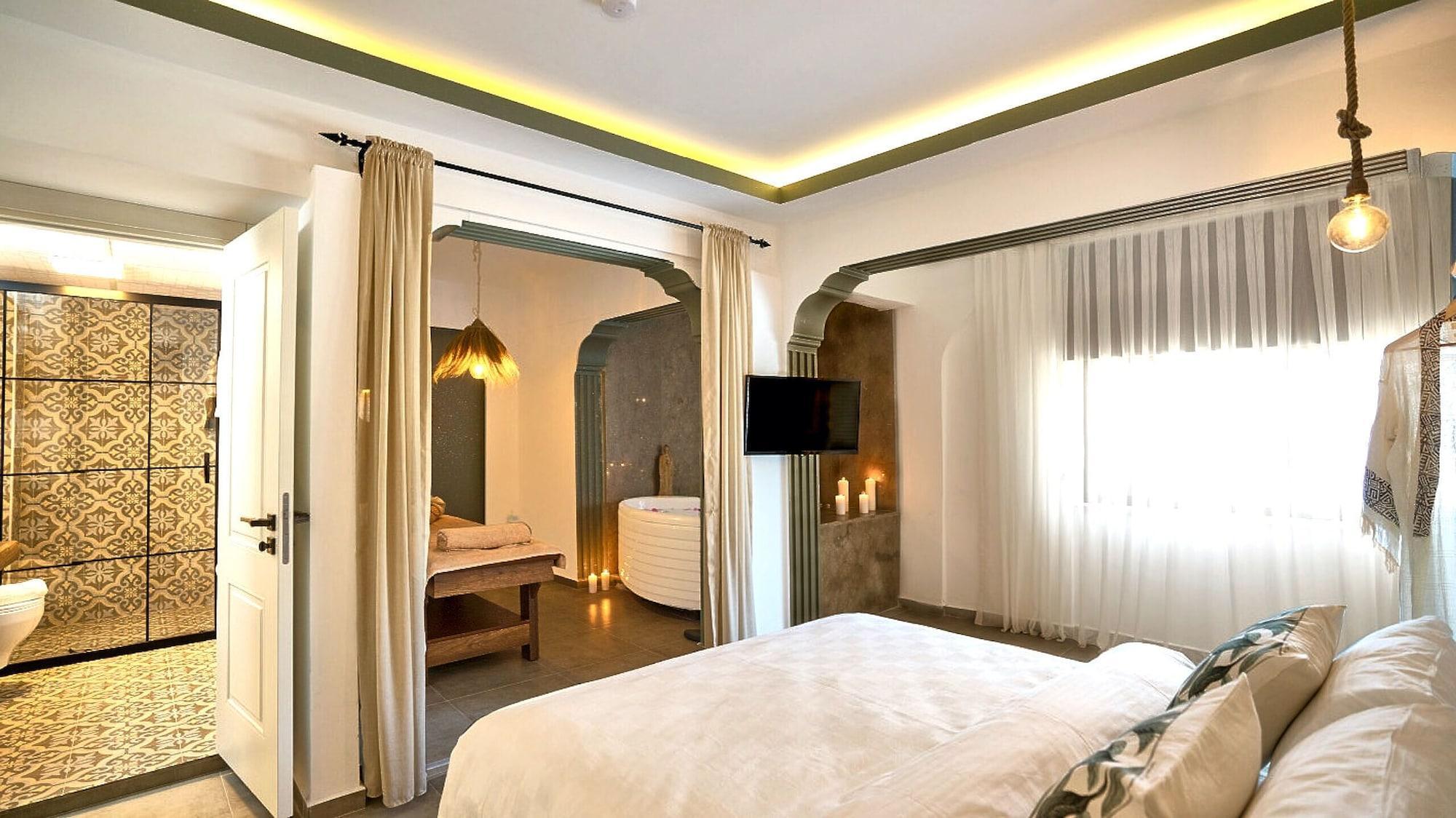 Liman Hotel Guemuesluek - Adult Only Bodrum Bagian luar foto